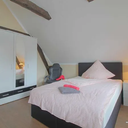 Gaestehaus 04 *